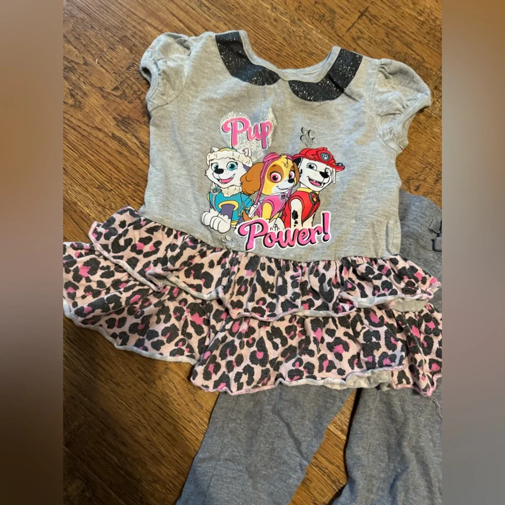 Old navy girls joggers 18-24 months bonus free paw patrol top